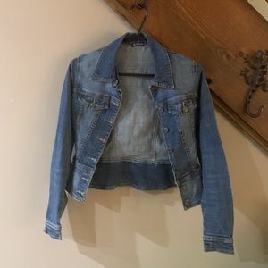 Modern Urban Jean Wear, Jeans jacket
